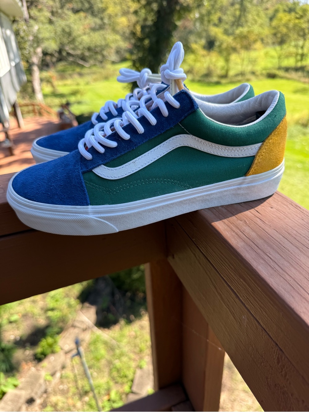 Vans Old Skool Yacht Club Sneakers - Men's 7 / Women's 8.5 [MINT]